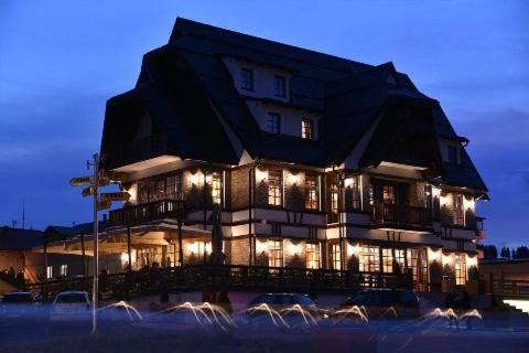 Hotel Zlatni Bor Sokolac  Экстерьер фото